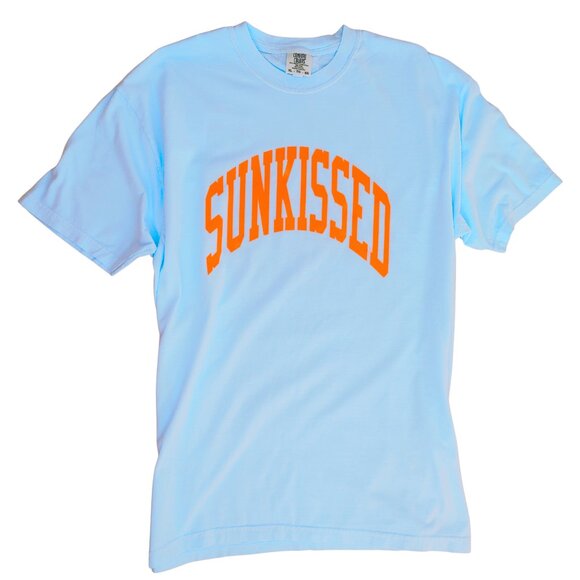 NWT Hydrangea Blue Sunkissed T-Shirt - Picture 3 of 17